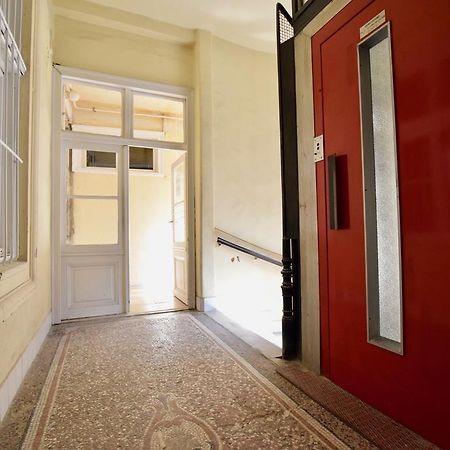 Luxury Apartment By Hi5 - Szervita Suite بودابست المظهر الخارجي الصورة