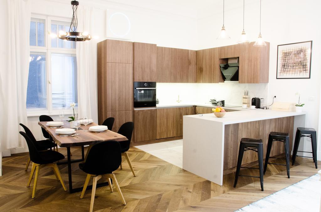 Luxury Apartment By Hi5 - Szervita Suite بودابست المظهر الخارجي الصورة